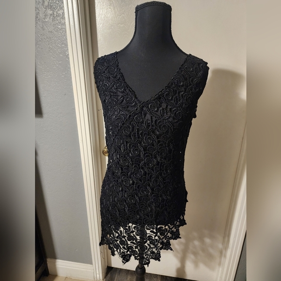 Black Lace asymmetrical Tank Top - Picture 1 of 5
